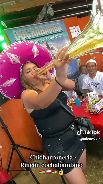 Feliz cumpleaños casé 🥳🥂🇧🇴 #bolivia #chicharroneria #rincon #cochabambino #bolivianosenelmundo🇧🇴🌎🌎🌍