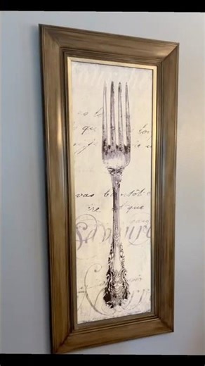 Updating old picture frames farmhouse style