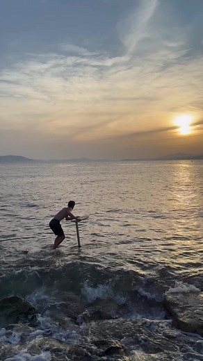 Start Pump Foiling: Essential Beginner Tips