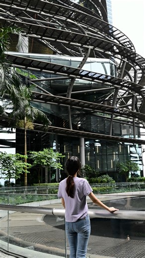 Make your next urban photography adventure less daunting with these tips! Tag along as we use the surrounding architecture to share some basics pointers on how to frame your subjects. Grab your Nikon gear and try them out for yourself. 📸 Share your favourite #architecturephotography shots with us on Instagram by tagging #NikonAsia and #AStoryinEveryLens. | Nikon