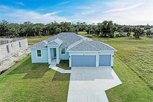 75 Mark Twain Ln, Rotonda West, FL 33947 - MLS A4634353 - Coldwell Banker