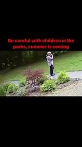 124K views · 1.1K reactions | The lady is a real fighter, throwing blows and kicking kungfu style . | Crazy Videos | Facebook