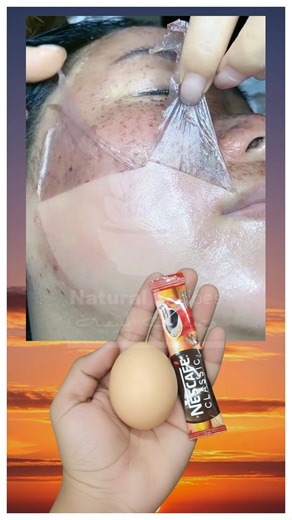 The Natural Botox Substitute? 😲 Try this Japanese Home Remedy! Did you know you can make a powerful anti-aging mask right in your kitchen? 🏠✨ This "Japanese Secret" uses egg whites and coffee to tighten skin and fade wrinkles instantly. It’s perfect for the face, neck, and hands! Watch to see how to make it! 👇 Recipe: 🥚 1 Egg White (tightens pores) 💧 1 tsp Almond Oil (moisturizes) 🍎 1 tsp Apple Cider Vinegar (clears spots) ☕ 1 tsp Coffee (brightens) 🌾 3 tsp Wheat Flour (exfoliates) Share 