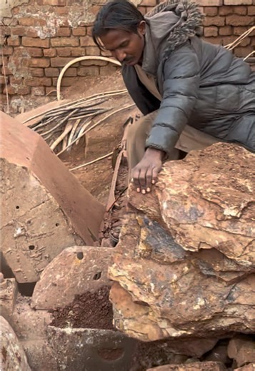 This is one of the biggest and most powerful stone crusher plants. Huge stones are being crushed using heavy machinery and real mazdoor hard work. Watch till the end to see how massive rocks are broken into small pieces. If you like stone crushing, mining, and heavy equipment videos, don’t forget to like, share & subscribe! ⚠️ Real work | Real machines | Real danger #StoneCrusher #StoneCrushing #heavymachinery