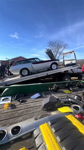 Cool drag car spotted at Hot Rod Hoarders swap meet in Evensville TN on Saturday.