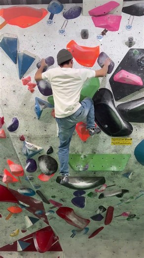 B-pump東京 3級② #bouldering #climbing