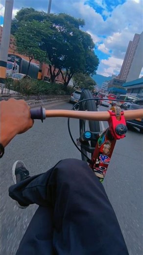 YO ME VOY CON LA SUEGRA,🔥😉 STUNT Bike MTB Rider 👑 @merlin_homus @ikibikelife9683