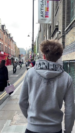 Billy's Method for Unique Archive Fashion Style