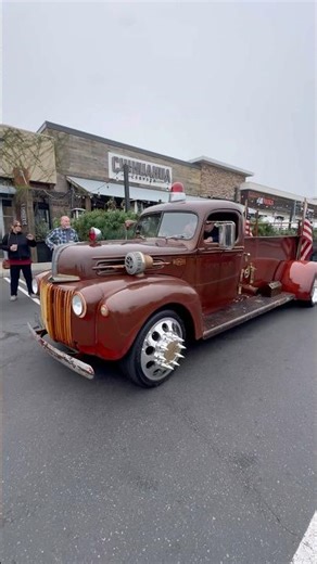 Bagged 1942 La France Fire Truck is Absolutely INSANE #custom #automotive