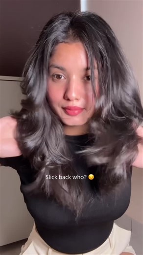 Aayushhi Rana | Skincare & Makeup on Instagram: "What do you prefer? 🙂‍↕️ Always a good blowdry paglu 🎀👍🏼 . . [ haircare, hair tutorial, blow dryer, hair tools, voluminous hair, hair ] #haircare #hairtools #blowdrystyle"