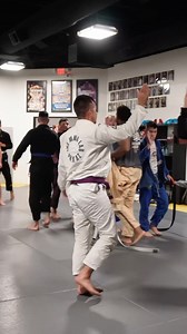 New to MMA?🤔 Or ready to take your training to the next level?⬆️ Now’s the time. 🙌🔥 Our summer specials are available now!😎 Whether you’re a beginner or a seasoned fighter, our world-class coaches📋, fight-tested training👊🏽, and tight-knit community❤️ will push you to be your best. Come in and get your 💥FREE💥 trial today! | MMA LAB