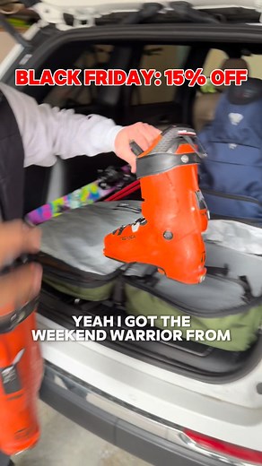 🚨SAVE FOR A LIMITED TIME🚨 5 Reasons skiers love the Weekend Warrior Boot Bag: ✅ It has a ventilated boot compartment ✅ Included helmet canopy with 2 placements ✅ Tons of pockets, including a padded goggle compartment ✅ Sized to fit as a personal carry-on item for airplane travel ✅ Built tough for travel with a weather proof exterior For a limited time, save 15% on the #1 ski boot bag! | Diamant