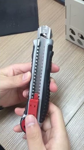 How to change blade of Kutir Utility Knife