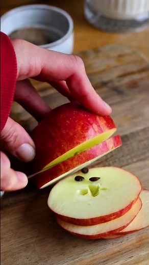 Vegane Apfel Grieß Pfannkuchen 🍎 #veganbacken #pfannkuchen