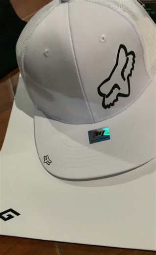 Gorras y Sudaderas de tus marcas favoritas disponibles (Puedes personalizarlas), trabajamos con diseños personalizados #gras #fyp #moda #fox #hurley