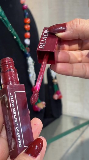Revlon ColorStay Limitless Matte Lipgloss review
