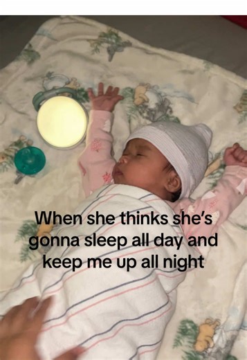 ITS FEEDING TIME! 🍼 Get Up 👏👏💕 #viral #babytok #paratii #momsoftiktok #ftm