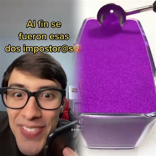 Le digo a Siri que se robaron al Nokia y Alexa pero cuando celebra le digo también su cargador🤣🥵😈