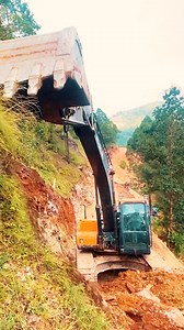 Skillful Excavator Operator Building Mountain Road #excavator #bulldozer #excavatorbucket #excavatorporn #Eagles | Excavator Planet