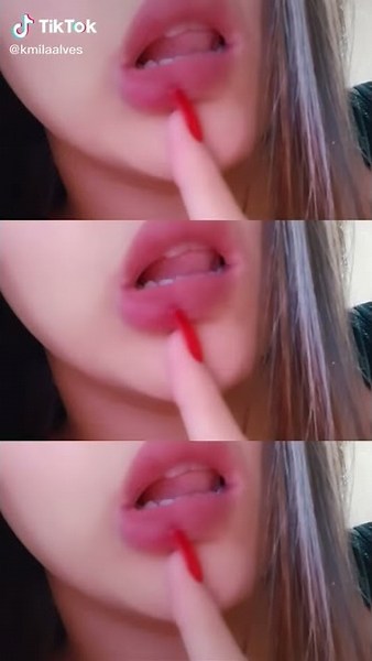 Gostosa chupando