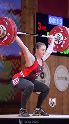 Olivia Reeves (77kg USA 🇺🇸) 123kg / 271lbs Snatch World Record at the 2025 World Weightlifting Championships! #weightlifting #worldrecord | All Things Gym