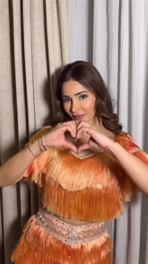 Alankriitaa Sahai on Instagram: "As an artist, I believe the true measure of my work isn’t the size of the stage, but the love and quality behind what I create. It’s the deep connections with my audience that matter most, regardless of the crowd size. A single heartfelt moment can resonate far beyond a sea of faces. It’s all about pouring love into my art and continuously striving to improve. And I have been blessed to always have a housefull audience! Thanks to my team and fans for always showi