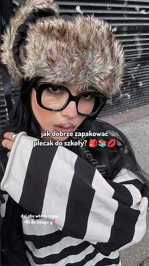 jak dobrze zapakować plecak do szkoły? 🎒📚💋 #backtoschool #szkoła #backpack #viralshort #fyp