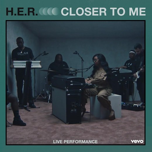 From winning awards to topping the charts, @HERMusicx is having a YEAR. Watch exclusive performances of "Come Through" and "Closer to Me," from the Cali singer's new album, 'Back of My Mind.' ⠀⠀⠀⠀⠀⠀⠀⠀⠀ ▶️ https://www.youtube.com/watch?v=b7log9lahy8&list=PL9tY0BWXOZFvwASFfjVEqGPlOb54alSsd&index=2 | Vevo