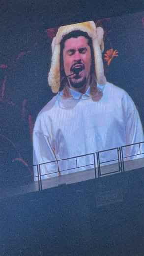 sonya // storieswithsonya on Instagram: "benito bowl day ❤️🇵🇷"