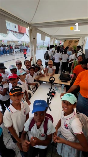 [IMMERSION] La 2e édition de la journée de l'audiovisuel dédiée aux scolaires et organisée par Martinique La 1ère en collaboration avec la Commission du Film Martinique avait lieu ce jeudi 28 novembre. Une immersion unique dans les métiers de l’audiovisuel. #actu #info #journéedelaudiovisuel #audiovisuel #média #martiniquela1ere #martinique | Martinique la 1ère