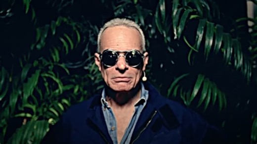 DAVID LEE ROTH Shares Holiday Song 'Talking Christmas Blues'