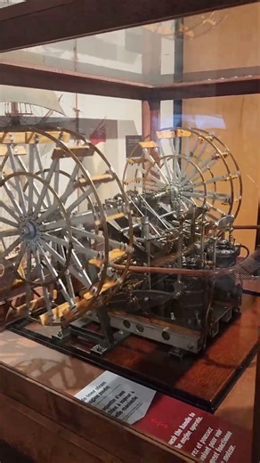 Check out this STEAM ENGINE model! 🚀🤯 #halifax
