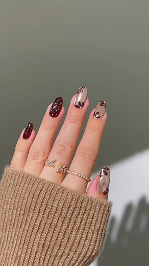 🌰✨🍂🦃 For those who are not ready for holiday nails or looking for thanksgiving inspo, I got you ! *all products are linked on my amzn in the bio _____ (*aff) #brownnails #glitternails #fallnails #chromenails #nailhack #almondnails