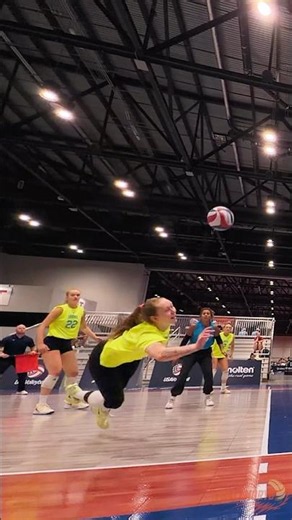 This Rally Refused To End 😳🏐