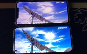 小米10Pro对比Xs Max播放4K HDR10+视频对比，到底哪台屏幕才是最强。