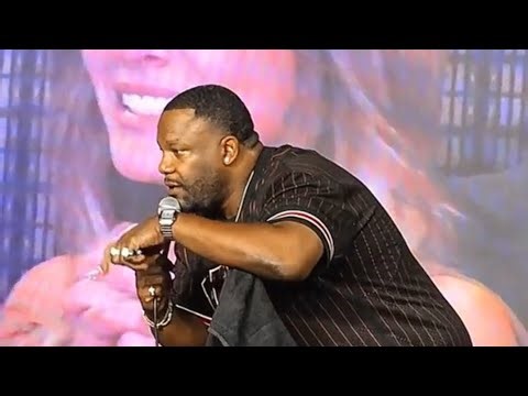 This white lady talks like Migos 😂