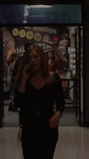 that walk 🔥 #jenniferaniston #jenniferanistonedit #jenaniston #alexlevyedit