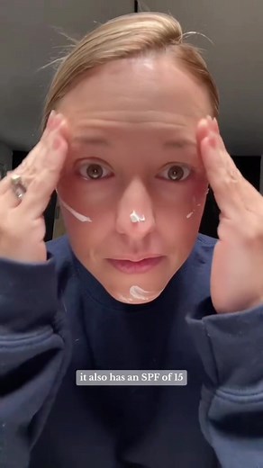 Color changing foundation for matchinng skink #tlm #colorchanging #foundation #foryou #colorchangingfoundation #colorchangingfoundations #olivercolorchangingfoun #springseason #skincare #sp15 #flawless