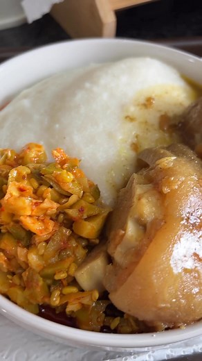 Easiest way to cook cow heels (amanqina) digwatla in Sepedi what do you call them in your language | FocusedGirl Hloni