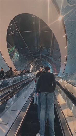 228K views · 7K reactions | New York Underground 﫶❤️ @chem.nyc #newyorkcity #manhattan #usa #streetphotography #music #hanumankind you can follow us on Youtube https://www.youtube.com/@TimesSquareNewYork | New Yorkers Live | Facebook