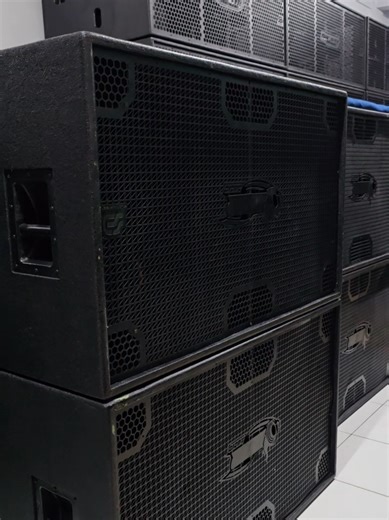 Used 21 Inch Box Planar by SSD in Excellent Condition