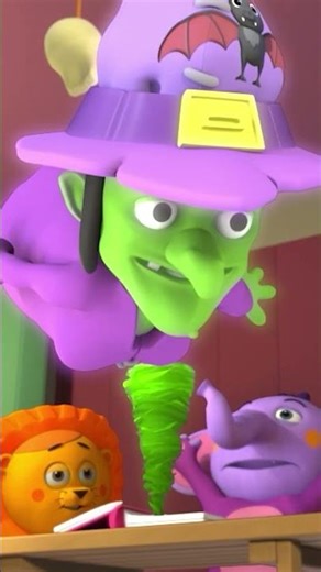 Kent Meets Three Witches in a Scary Adventure 🧙‍♀️ #shorts #spooky #kidssong #kenttheelephant