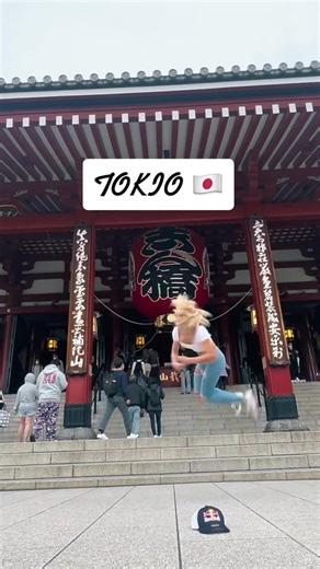 Dancing in Tokyo: Traditional Temple Experience