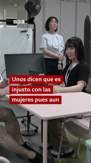 Tokio recomienda a los hombres ir a trabajar en shorts