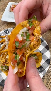 267K views · 8.1K reactions | Chicken Tacos don’t disappoint! #easyrecipe #chickentacos #chicken #dinner | Cookinginthemidwest | Facebook