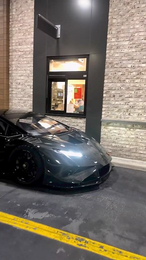 Lamborghini Super Trofeo Evo 2 Fly By | Luxury Car Showcase