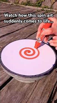 Watch how this spin art by ‪@LimbaTrip‬ suddenly comes to life… #spinart