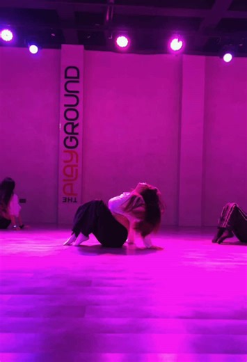 in my femme world 🧠: @🍯 𓆩ATHENS𓆪 📍:@The Playground Studios 🎧: One of the Girls #femmedance #fyp #dance