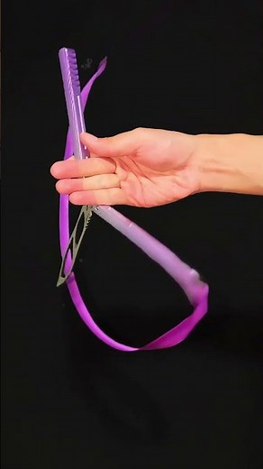 Silk and wing, spinning gracefully like a butterfly #balisongflipping#nabalis #wings #balisong