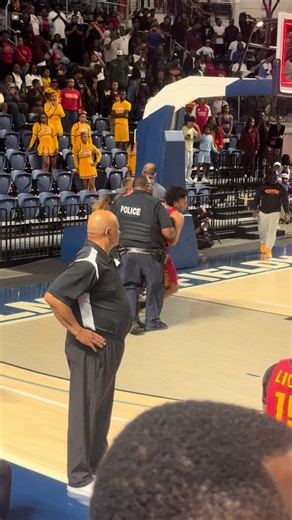 Phillis Wheatley vs. Jack Yates Lions: A Dramatic High School Basketball Game